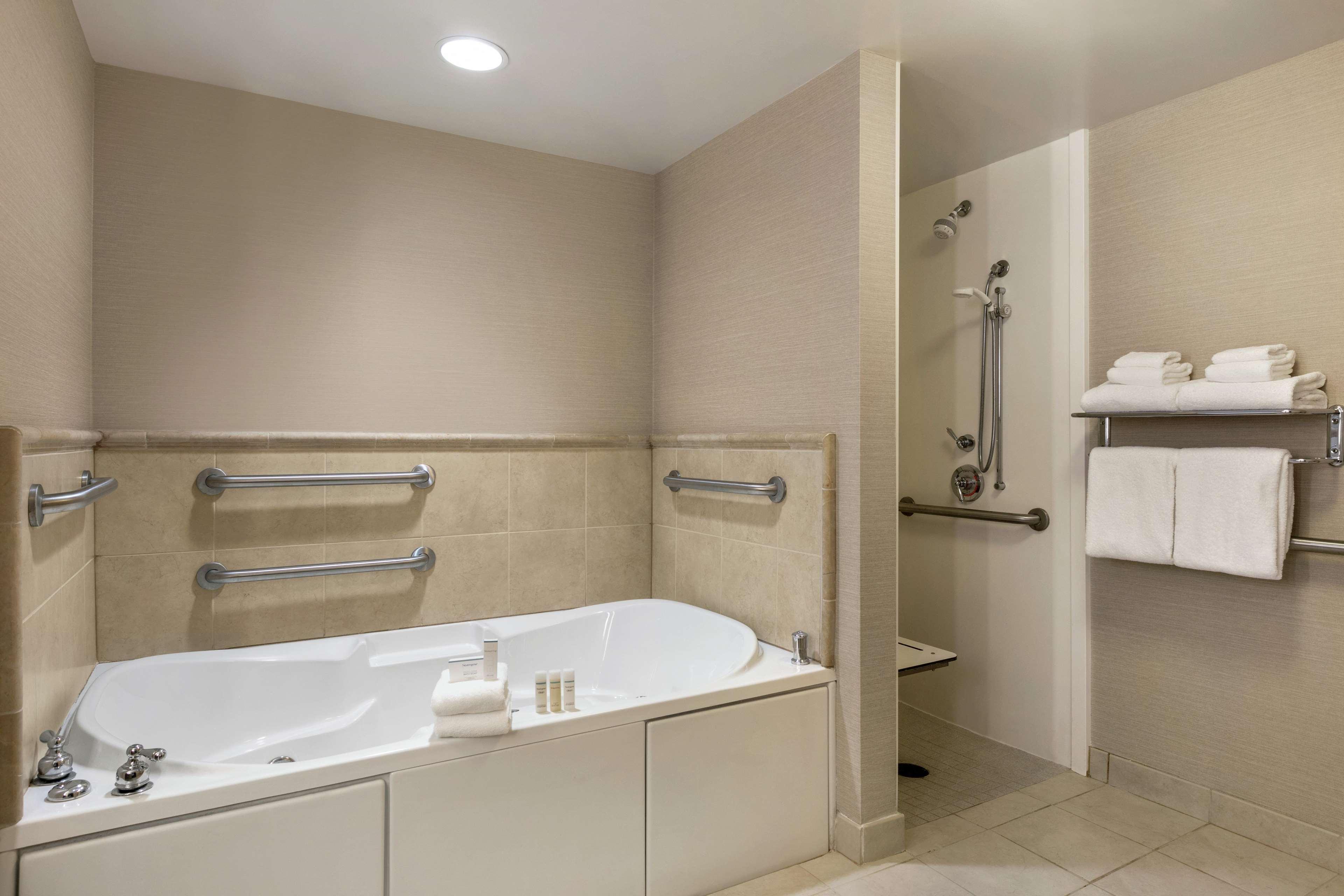 Hilton Garden Inn Harrisburg East Luaran gambar