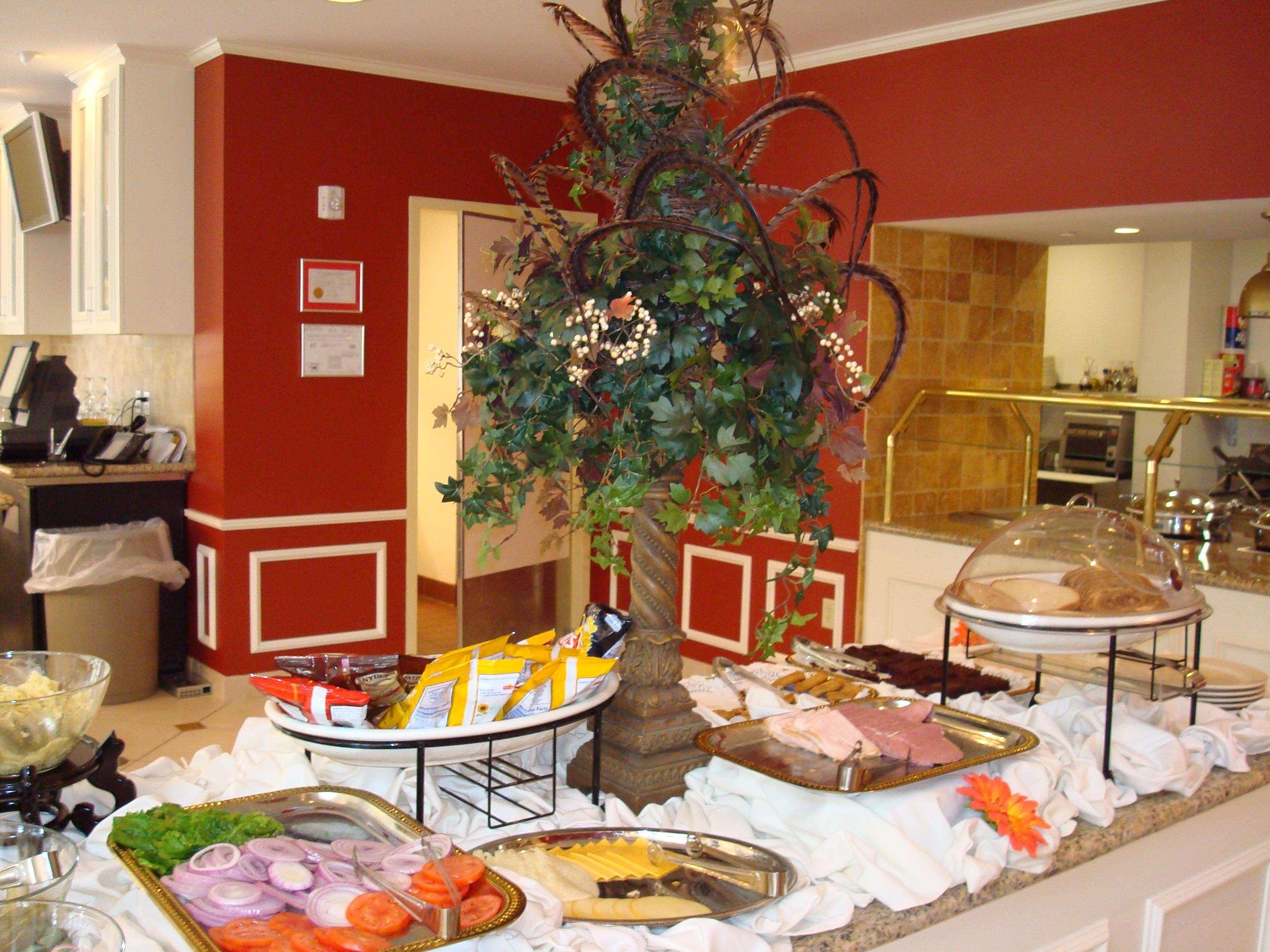 Hilton Garden Inn Harrisburg East Restoran gambar
